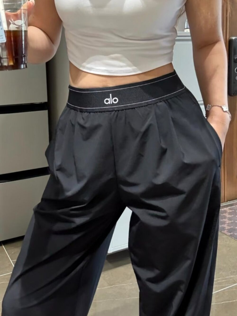 NWT Dark Gray ALO Yoga Suit Up Trouser👖Casual straight legs (Regular) 😀 - Picture 8 of 9